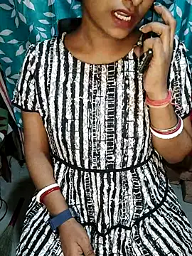 Snapshot of Bengoli--bhabhi chatting on 03-06-25, 03:56 Bengoli--bhabhi online show from 03-06-25, 03:56