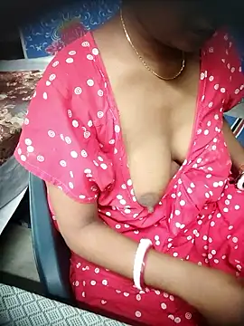 Snapshot of Bengoli--bhabhi chatting on 10-07-25, 10:34 Bengoli--bhabhi online show from 10-07-25, 10:34