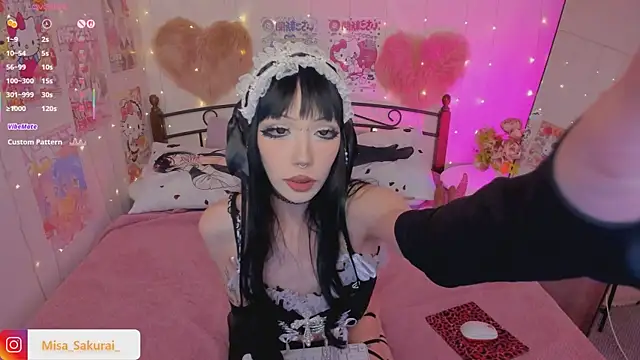 Misa Sakurai online show from 11-20-25, 10:15