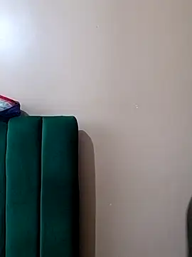 Snapshot of JemaimaPrincess chatting on 02-14-25, 06:45 JemaimaPrincess online show from 02-14-25, 06:45