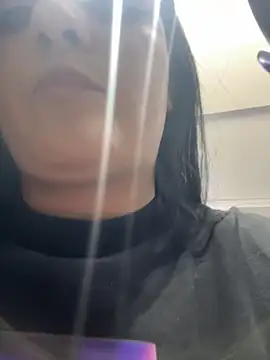 IrisBaker online show from 10-24-25, 09:11