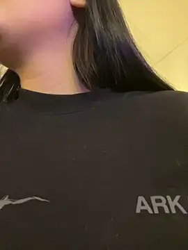 IrisBaker online show from 10-28-25, 09:17