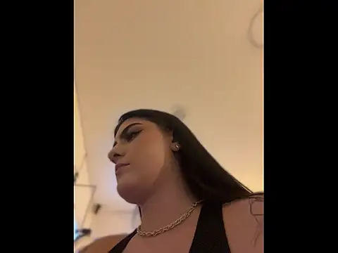 IrisBaker online show from 04-24-26, 09:28