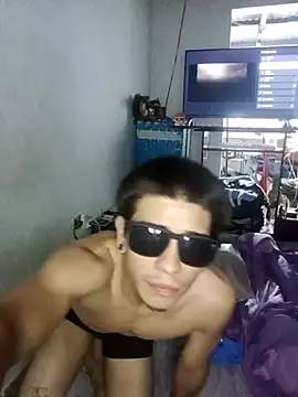 Mrdetonador online show from 04-25-26, 01:41