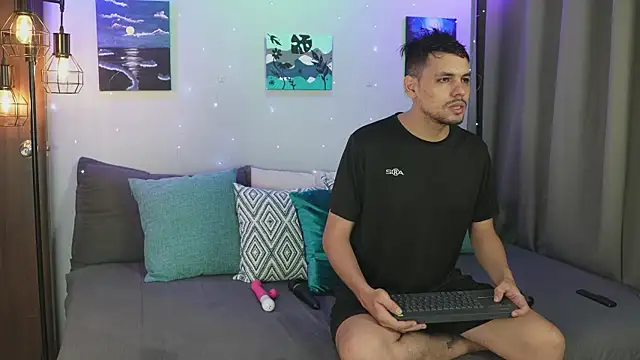 Cleoanubis- online show from 10-04-25, 04:21