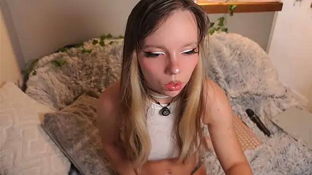 Ayra Lust online show from 04-27-26, 07:12