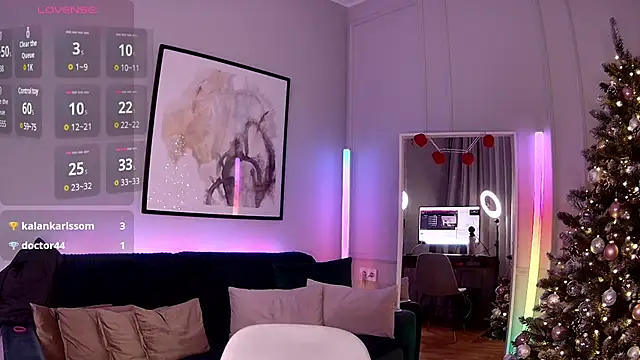 LoryWood online show from 12-19-24, 06:56