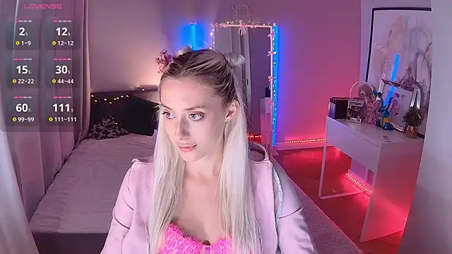 LoryWood online show from 09-11-25, 03:01