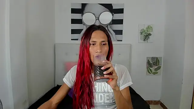 Brisahott online show from 11-06-25, 01:39