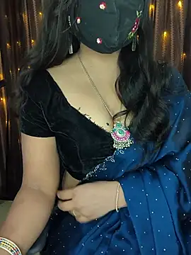Snapshot of Tanvi-patil chatting on 03-19-25, 03:40 Tanvi-patil online show from 03-19-25, 03:40