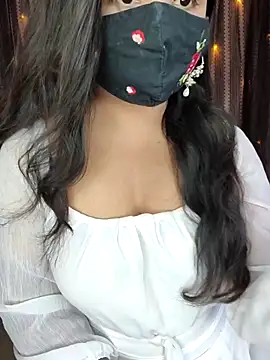 Snapshot of Tanvi-patil chatting on 03-23-25, 06:37 Tanvi-patil online show from 03-23-25, 06:37