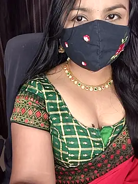 Snapshot of Tanvi-patil chatting on 11-11-25, 04:45 Tanvi-patil online show from 11-11-25, 04:45