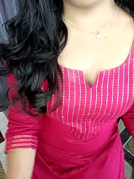 Snapshot of Tanvi-patil chatting on 07-13-26, 07:22 Tanvi-patil online show from 07-13-26, 07:22