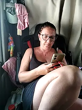 cuplubijoanna online show from 07-18-26, 04:00