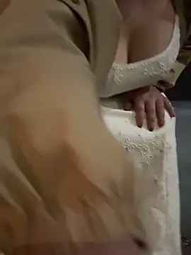 palzkybi123 online show from 10-23-25, 01:54