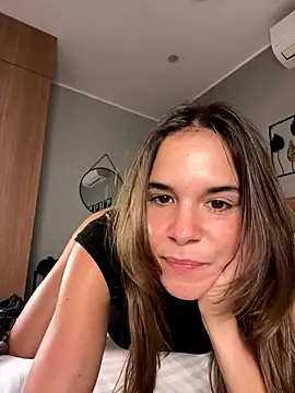 JuicyFruits93 online show from 11-28-25, 09:34