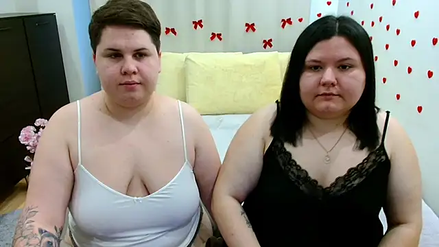 BeckyAndHellen online show from 11-06-25, 11:11