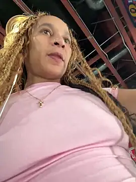 Shuggabutt online show from 09-20-25, 02:56