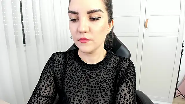 Snapshot of EnygmaVane chatting on 02-26-25, 10:36 EnygmaVane online show from 02-26-25, 10:36