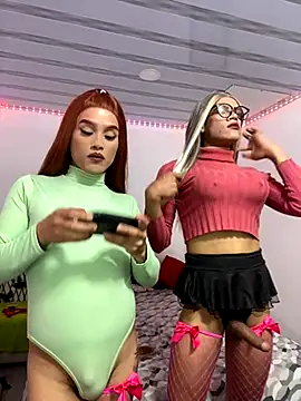 Snapshot of big_girl21cm chatting on 10-03-25, 01:35 big girl21cm online show from 10-03-25, 01:35