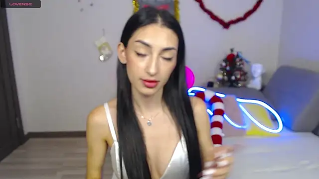 Lina Robbins online show from 01-06-25, 04:36