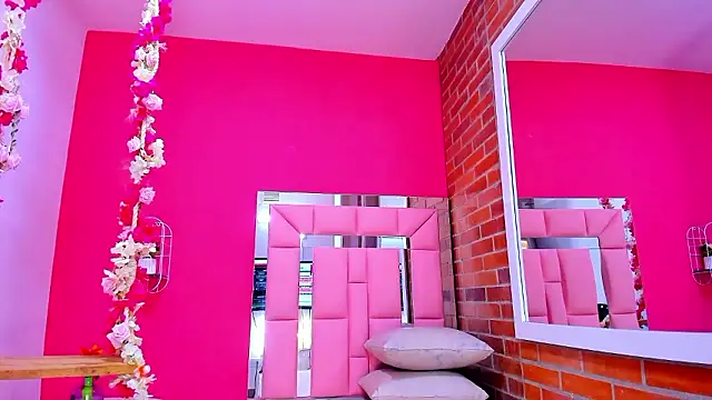 Snapshot of malu_horny_69 chatting on 12-01-24, 04:29 malu horny 69 online show from 12-01-24, 04:29