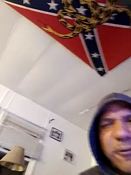 Snapshot of Ricardosuavee6 chatting on 10-27-25, 01:31 Ricardosuavee6 online show from 10-27-25, 01:31