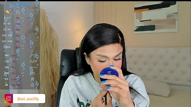 Snapshot of LOISE-XX chatting on 11-14-25, 06:56 LOISE-XX online show from 11-14-25, 06:56