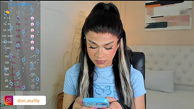 Snapshot of LOISE-XX chatting on 11-21-25, 05:39 LOISE-XX online show from 11-21-25, 05:39