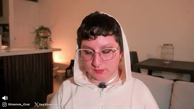 Snapshot of Ximenna_Cruz chatting on 09-16-25, 09:27 Ximenna Cruz online show from 09-16-25, 09:27