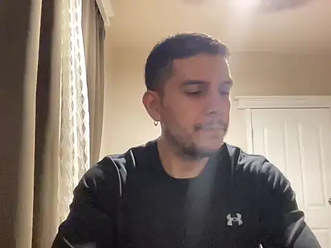 Snapshot of Molly1993rrrrrrrf chatting on 10-15-25, 03:17 Molly1993rrrrrrrf online show from 10-15-25, 03:17