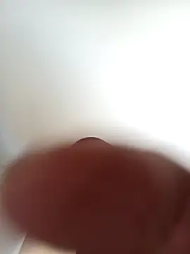 Snapshot of tuwegon chatting on 05-12-26, 01:14 tuwegon online show from 05-12-26, 01:14