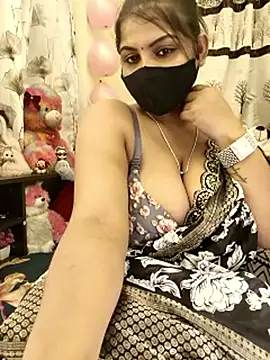 Divya girl online show from 12-17-25, 08:26
