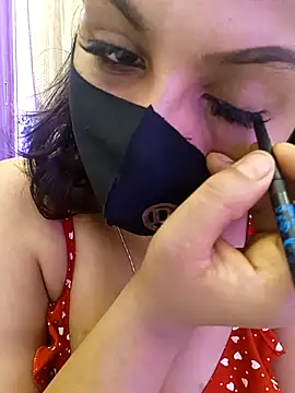 Divya girl online show from 04-24-26, 08:22