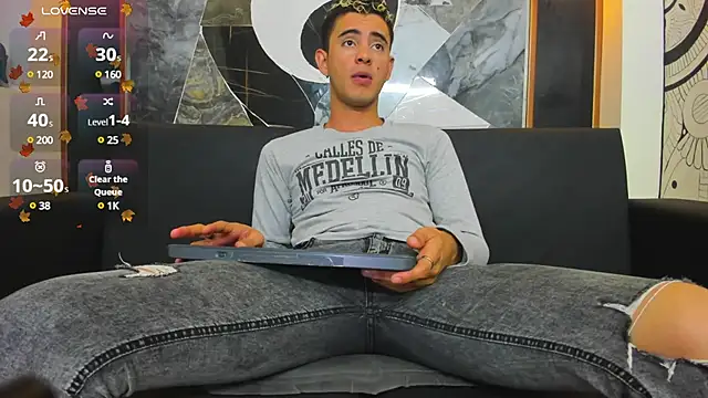 Snapshot of kai_borman chatting on 02-26-25, 04:03 kai borman online show from 02-26-25, 04:03