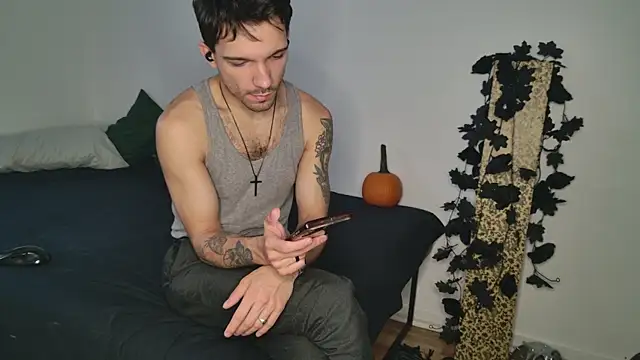 JackDesFeux online show from 09-29-25, 08:24