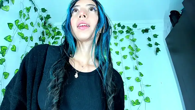 SaturnooStonee online show from 12-20-24, 05:36