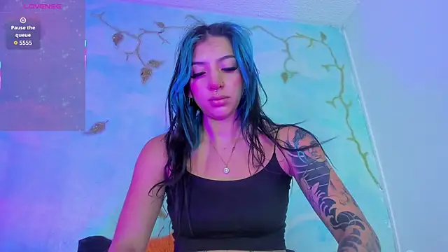 SaturnooStonee online show from 10-14-25, 04:35