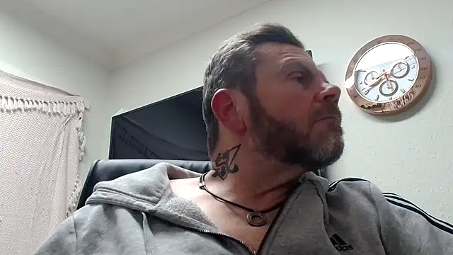 Snapshot of toptugger chatting on 01-24-25, 05:00 toptugger online show from 01-24-25, 05:00