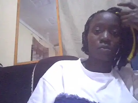 Snapshot of sexy_butty_ chatting on 06-30-26, 05:47 sexy butty online show from 06-30-26, 05:47