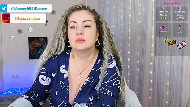 Snapshot of misskaassandraa chatting on 01-07-25, 04:27 misskaassandraa online show from 01-07-25, 04:27