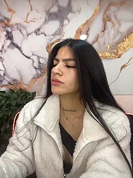 liss hot  online show from 10-27-25, 02:43