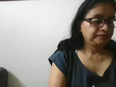 Snapshot of titssmall123 chatting on 03-21-25, 04:40 titssmall123 online show from 03-21-25, 04:40