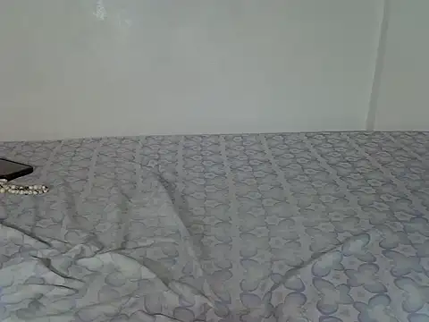 laetitia  online show from 03-04-26, 03:18