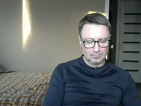 Snapshot of HarrySnake chatting on 12-19-24, 11:07 HarrySnake online show from 12-19-24, 11:07