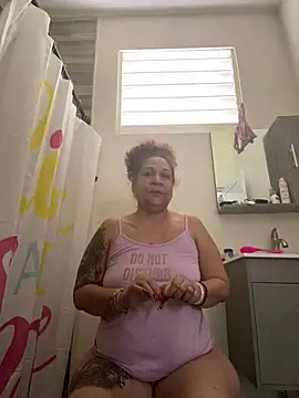 ladycreamypr2 online show from 02-23-26, 06:16