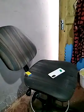 Snapshot of 199Gif chatting on 06-21-26, 02:08 199Gif online show from 06-21-26, 02:08