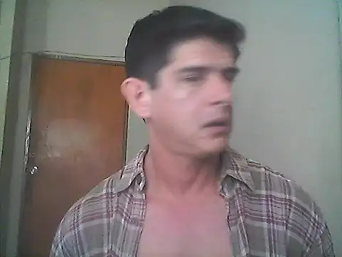 Snapshot of Marobronco chatting on 09-11-25, 03:45 Marobronco online show from 09-11-25, 03:45