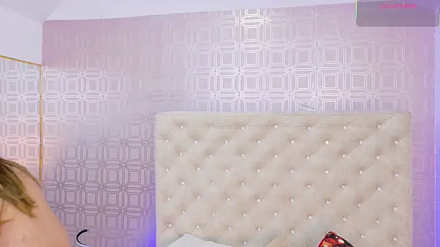 Snapshot of Sara_Desire chatting on 11-26-25, 03:24 Sara Desire online show from 11-26-25, 03:24