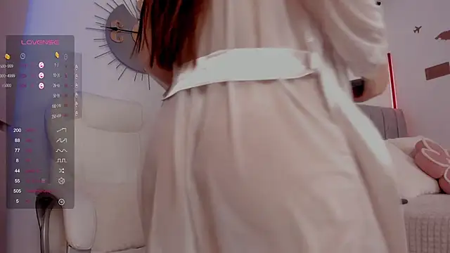 Snapshot of imsofia_ chatting on 09-26-25, 07:40 imsofia  online show from 09-26-25, 07:40